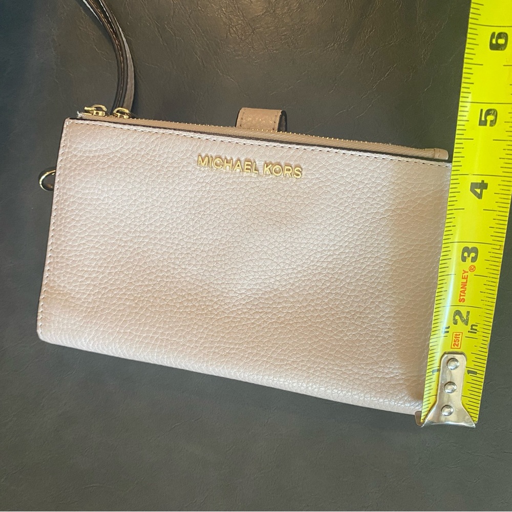 Michael Kors pale pink wallet